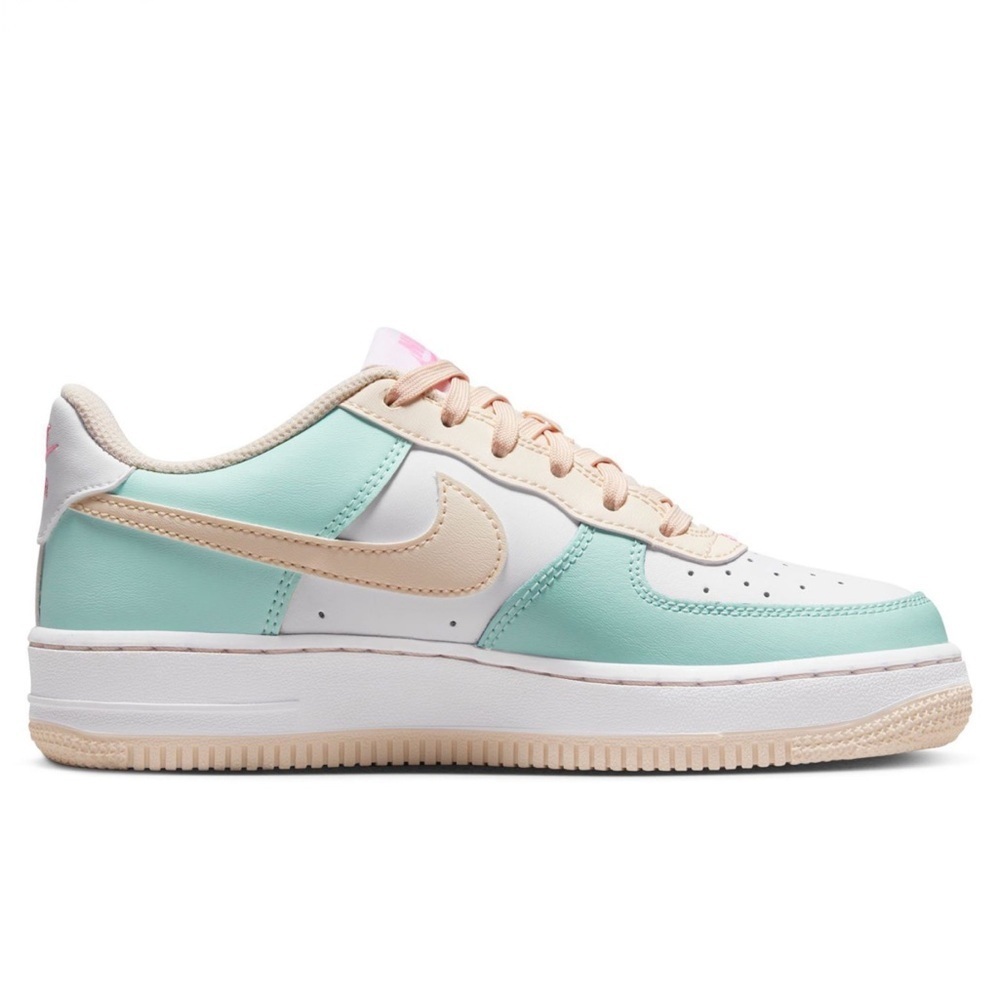 Nike force 1
Brand new - Picture 8 of 8